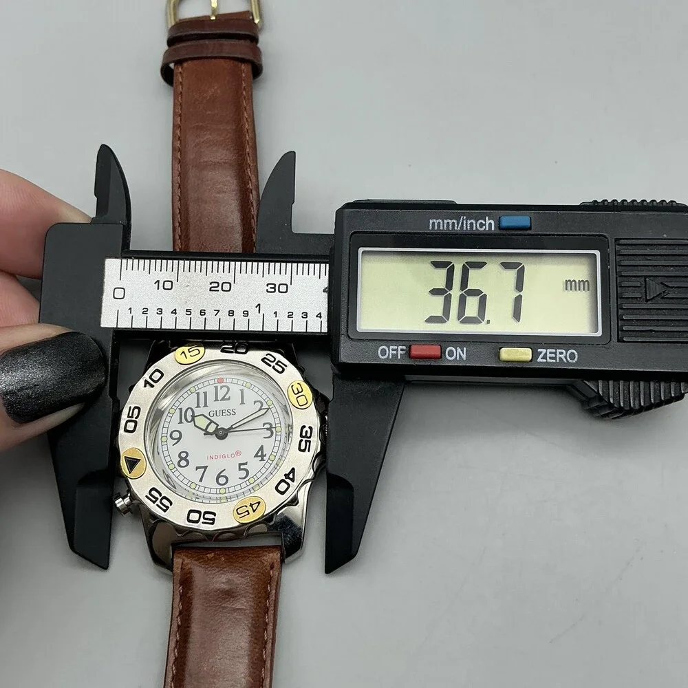 Vintage Guess Mens Watch 37mm Silver Tone Leather Indiglo Backlight New Battery